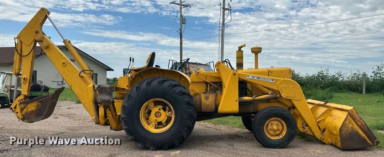 image for item NM9426 John Deere  backhoe