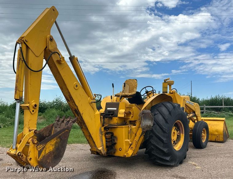 image for item NM9426 John Deere  backhoe
