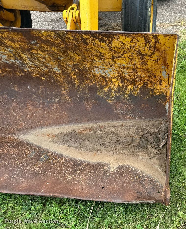 image for item NM9426 John Deere  backhoe