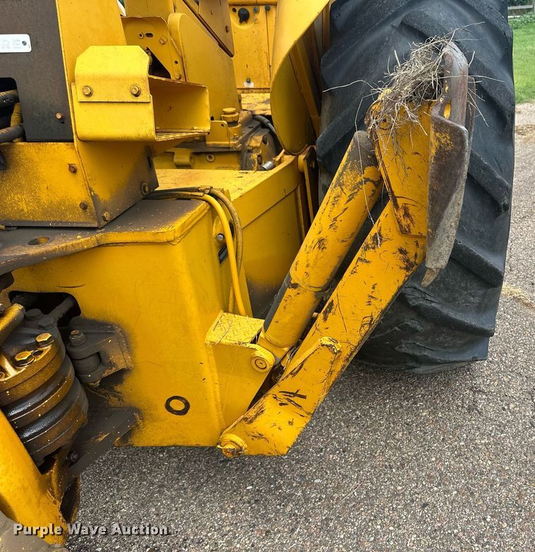 image for item NM9426 John Deere  backhoe