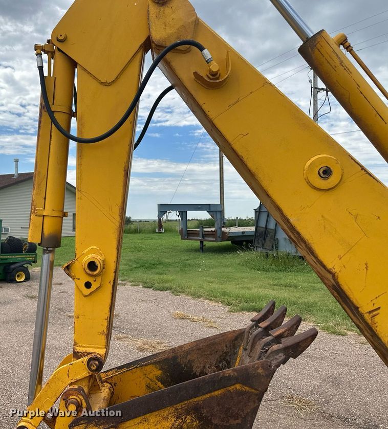 image for item NM9426 John Deere  backhoe