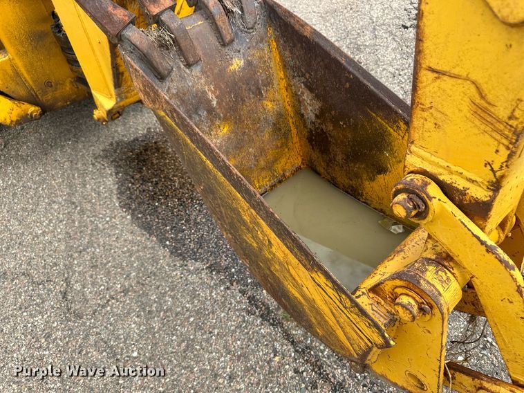 image for item NM9426 John Deere  backhoe