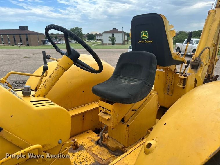 image for item NM9426 John Deere  backhoe
