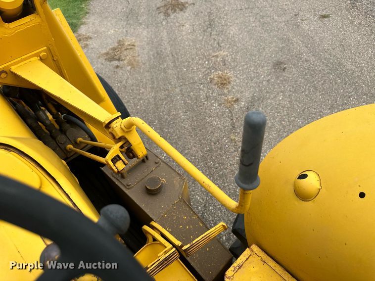 image for item NM9426 John Deere  backhoe