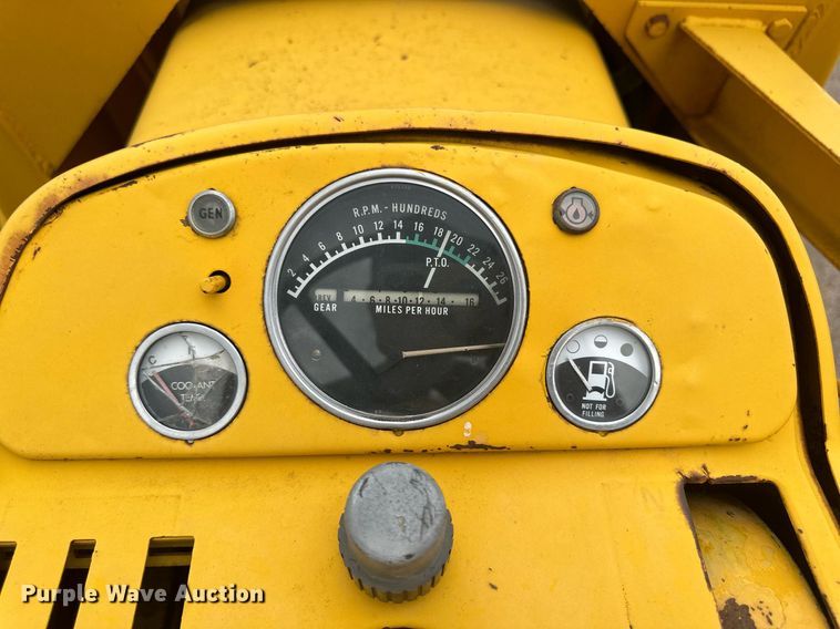 image for item NM9426 John Deere  backhoe