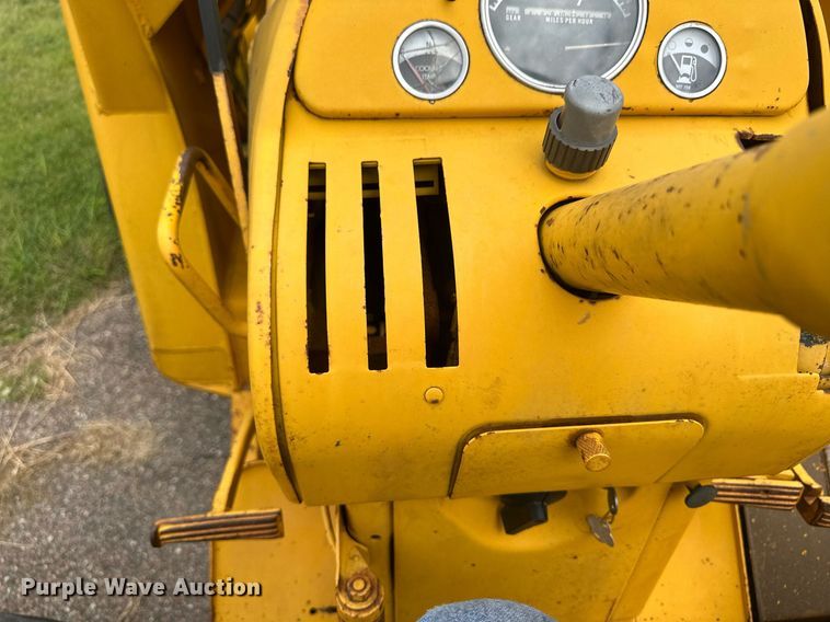 image for item NM9426 John Deere  backhoe