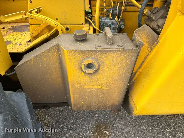 image for item NM9426 John Deere  backhoe