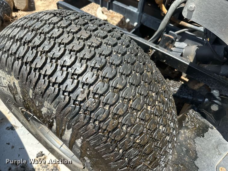 image for item NM9431 Dixie Chopper X Caliber  ZTR lawn mower