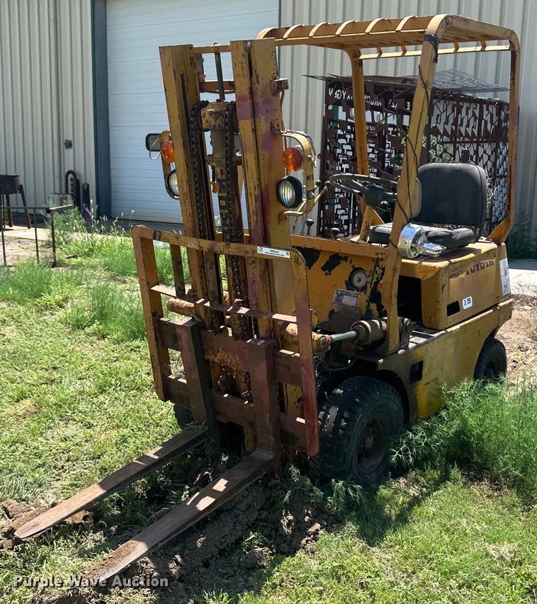 image for item NM9433 Toyota  forklift