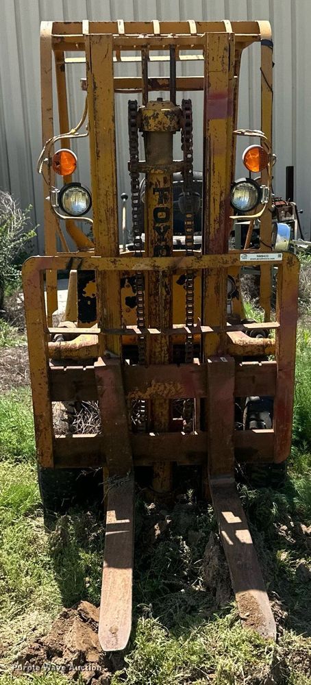 image for item NM9433 Toyota  forklift