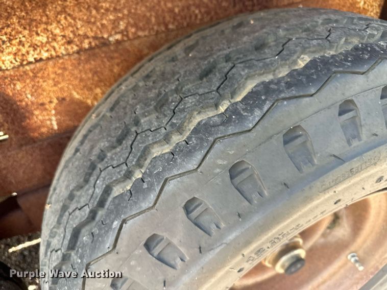 image for item NM9434 1991 Kief  pole trailer