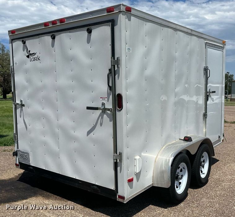 image for item NM9435 2015 Lark United Manufacturing  enclosed cargo trailer