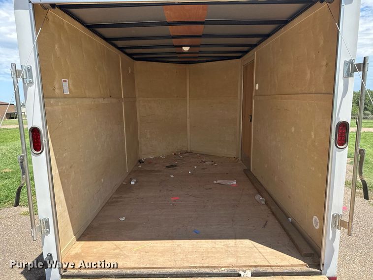 image for item NM9435 2015 Lark United Manufacturing  enclosed cargo trailer