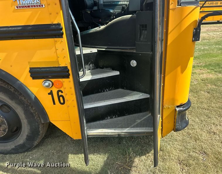 image for item NM9455 2011 Thomas Built Saf-T-Liner  school bus