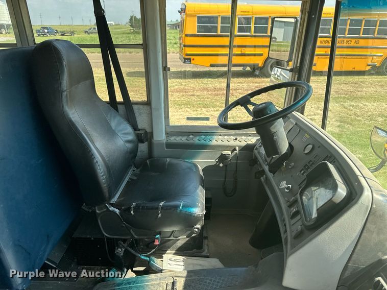 image for item NM9455 2011 Thomas Built Saf-T-Liner  school bus