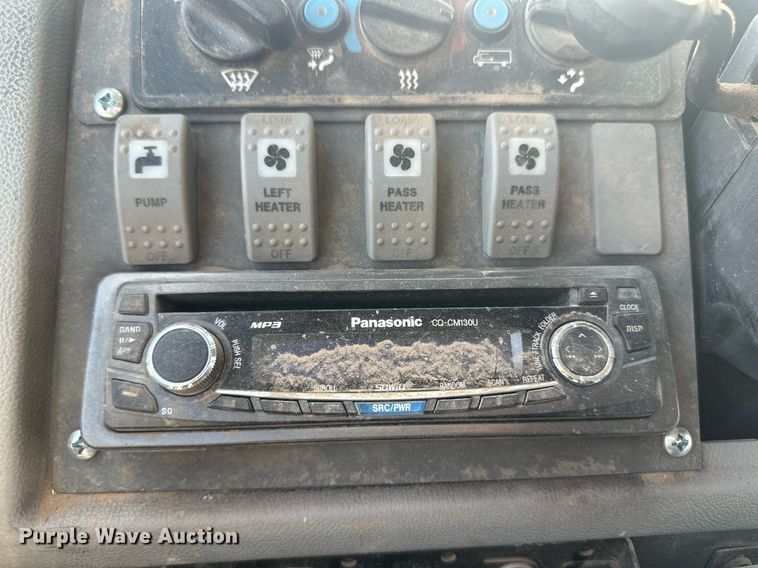 image for item NM9455 2011 Thomas Built Saf-T-Liner  school bus