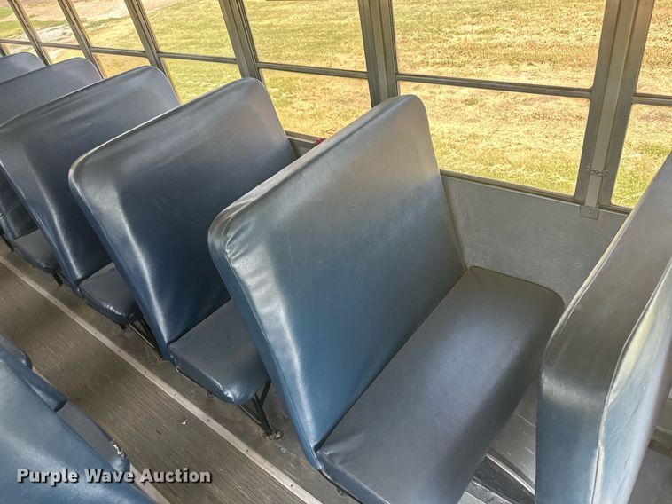 image for item NM9455 2011 Thomas Built Saf-T-Liner  school bus