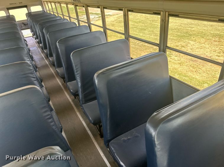 image for item NM9455 2011 Thomas Built Saf-T-Liner  school bus