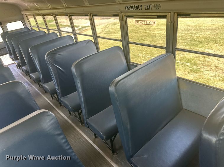 image for item NM9455 2011 Thomas Built Saf-T-Liner  school bus