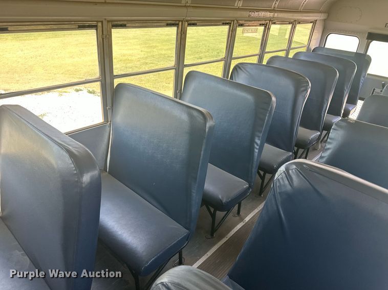 image for item NM9455 2011 Thomas Built Saf-T-Liner  school bus