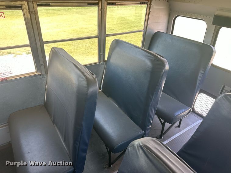 image for item NM9455 2011 Thomas Built Saf-T-Liner  school bus