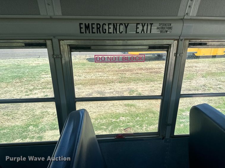 image for item NM9455 2011 Thomas Built Saf-T-Liner  school bus