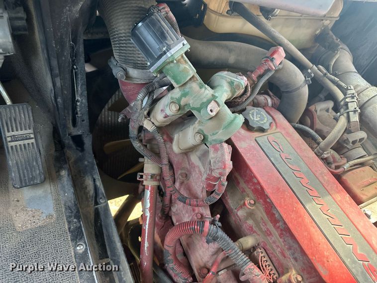 image for item NM9455 2011 Thomas Built Saf-T-Liner  school bus