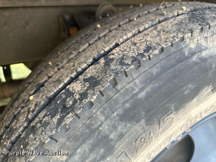 image for item NM9455 2011 Thomas Built Saf-T-Liner  school bus