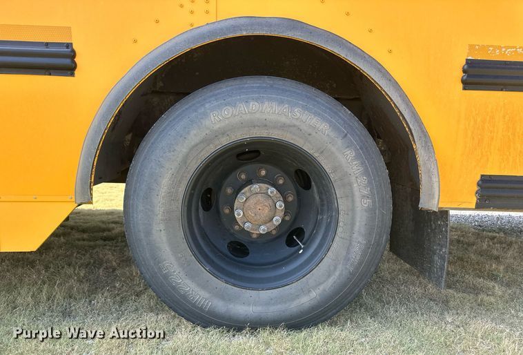 image for item NM9455 2011 Thomas Built Saf-T-Liner  school bus