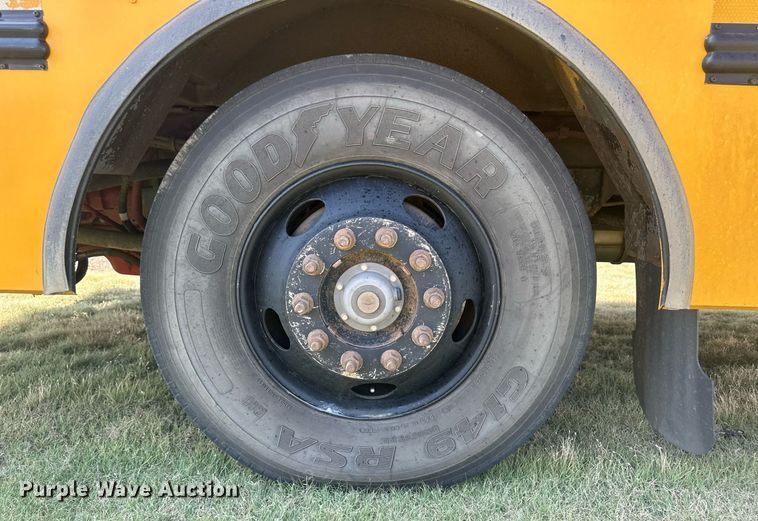 image for item NM9455 2011 Thomas Built Saf-T-Liner  school bus