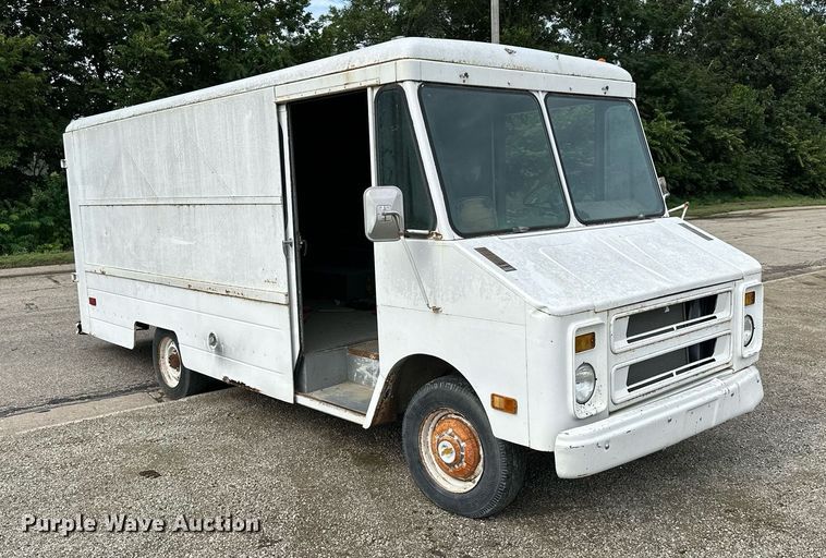 image for item NP9786 1976 Chevrolet  delivery truck
