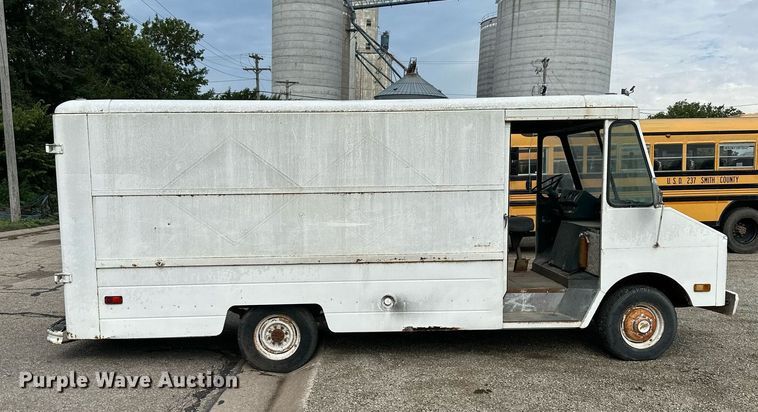 image for item NP9786 1976 Chevrolet  delivery truck