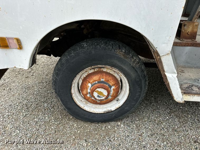 image for item NP9786 1976 Chevrolet  delivery truck