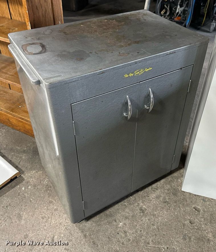 image for item NP9859 Office equipment