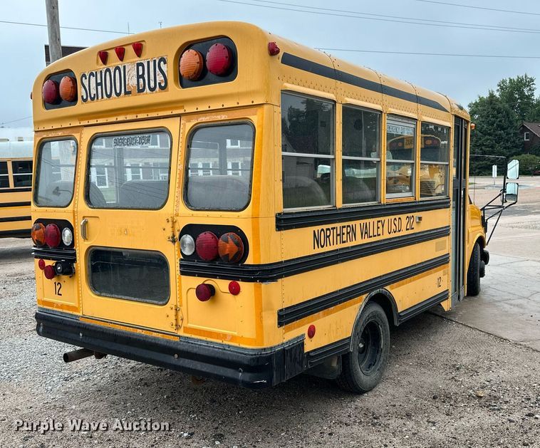 image for item NP9861 1999 Chevrolet Express 3500  school bus