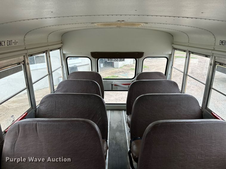 image for item NP9861 1999 Chevrolet Express 3500  school bus