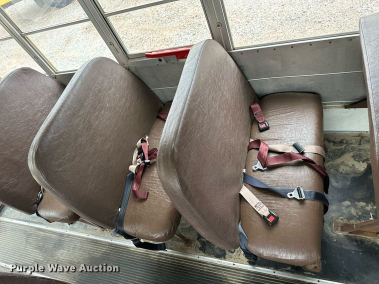 image for item NP9861 1999 Chevrolet Express 3500  school bus