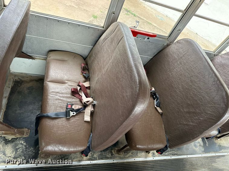 image for item NP9861 1999 Chevrolet Express 3500  school bus