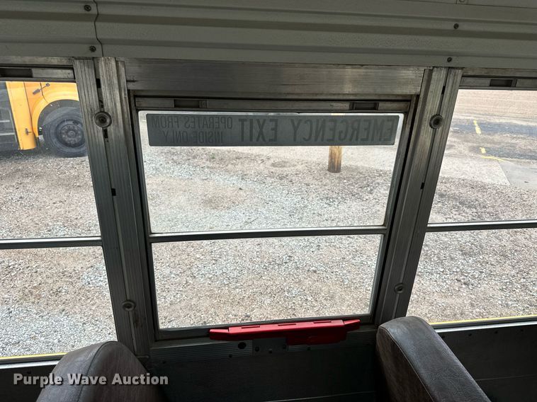 image for item NP9861 1999 Chevrolet Express 3500  school bus