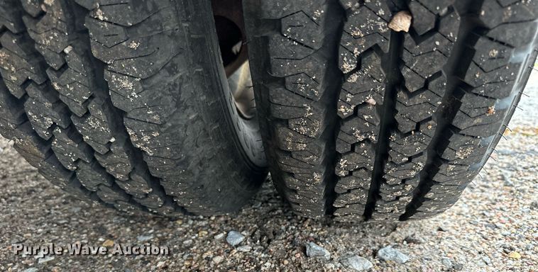 image for item NP9861 1999 Chevrolet Express 3500  school bus