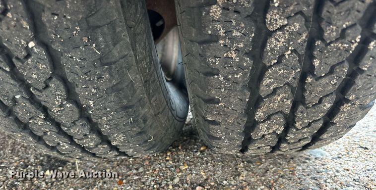 image for item NP9861 1999 Chevrolet Express 3500  school bus