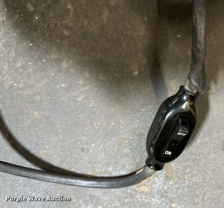 image for item NP9862 Welch 1410  vacuum pump