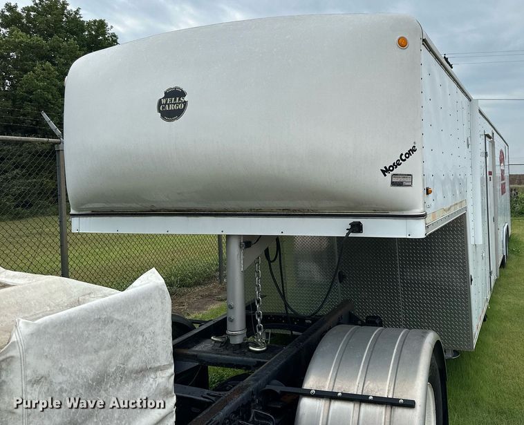 image for item NP9874 2004 Wells Cargo CVG4027V  command center trailer