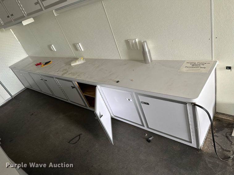 image for item NP9874 2004 Wells Cargo CVG4027V  command center trailer