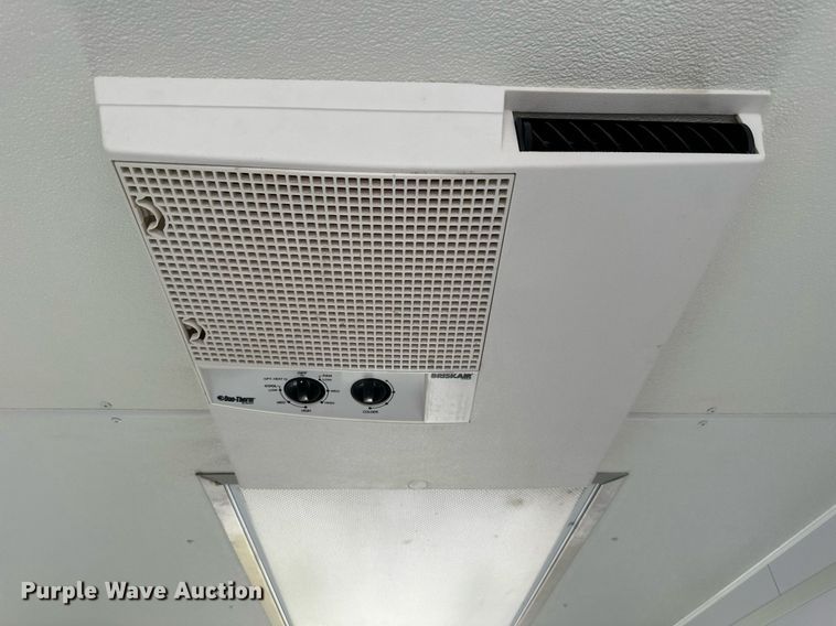 image for item NP9874 2004 Wells Cargo CVG4027V  command center trailer