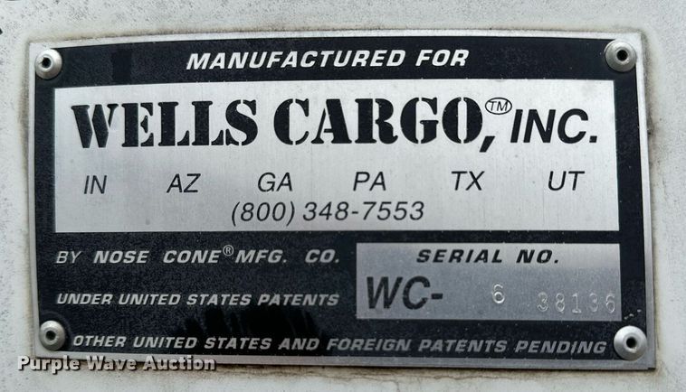 image for item NP9874 2004 Wells Cargo CVG4027V  command center trailer
