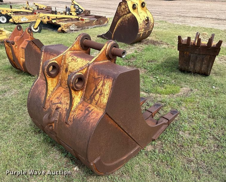 image for item NP9875 (4) backhoe buckets