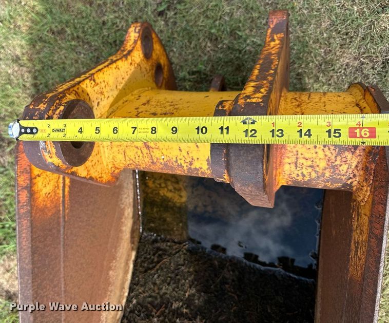 image for item NP9875 (4) backhoe buckets