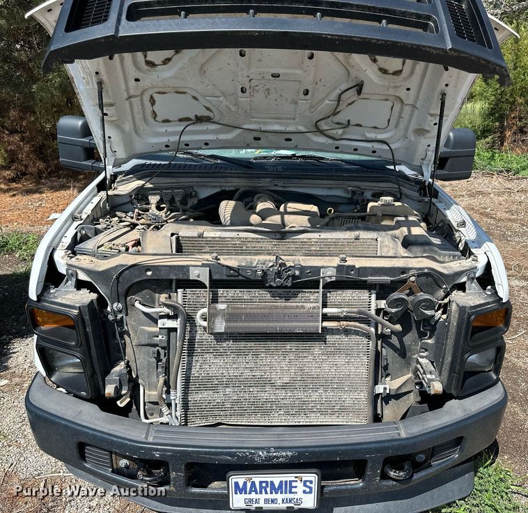 image for item NP9878 2008 Ford F250 Super Duty  flatbed pickup truck