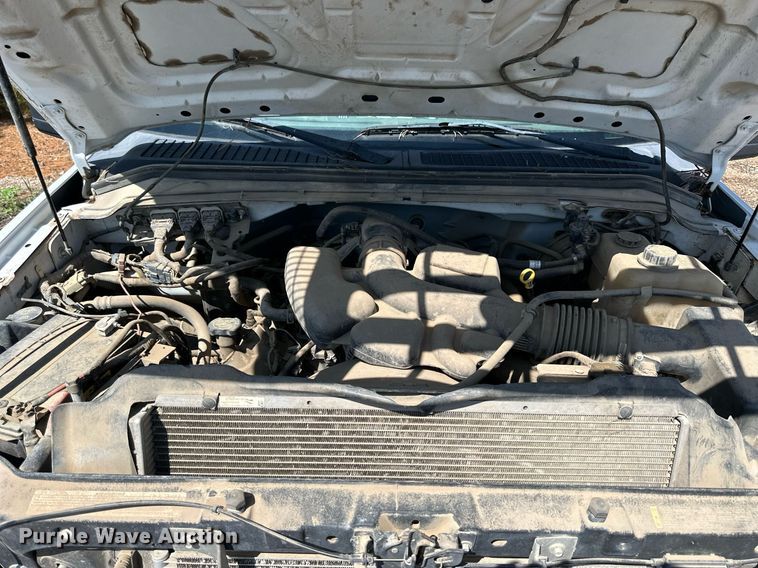 image for item NP9878 2008 Ford F250 Super Duty  flatbed pickup truck